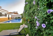 Chalet independiente con terreno en venta en la España, Espartinas, ref: TR416714 foto