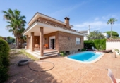 Chalet independiente con terreno en venta en la España, Cambrils, ref: TR416719 foto