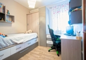 Таунхаус с участком на продажу в городе Mairena del Aljarafe. Фото