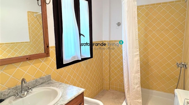 Cádiz - San Roque - 1400m2