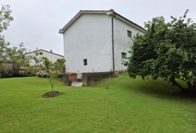 Caviedes 809&nbsp;м²