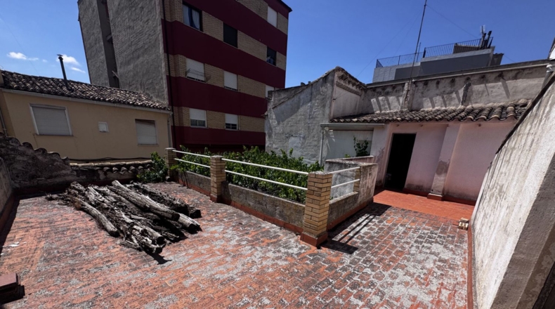 València - Utiel - 206m2