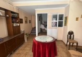Дом с участком на продажу в городе Utiel. Фото