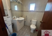 Отдельно стоящий дом с участком на продажу в городе Villamarchante. Фото