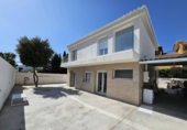 Chalet independiente con terreno en alquiler en la España, San Juan de Alicante, ref: TR388396 foto