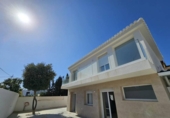 Chalet independiente con terreno en alquiler en la España, San Juan de Alicante, ref: TR388396 foto