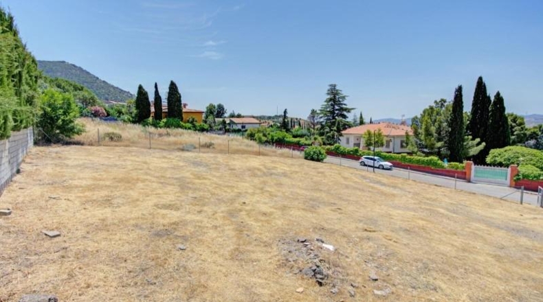 Гранада - Padul - 692m2