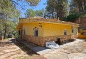 Chalet independiente con terreno en venta en la España, Buñol, ref: TR416853 foto
