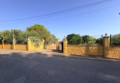 Chalet independiente con terreno en venta en la España, Sevilla, ref: TR416907 foto
