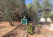 Chalet independiente con terreno en venta en la España, Sevilla, ref: TR416907 foto