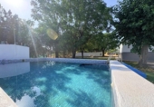 Chalet independiente con terreno en venta en la España, Sevilla, ref: TR416907 foto
