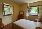 Chalet independiente con terreno en venta en la España, Vega de Valcarce, ref: TR416919 foto