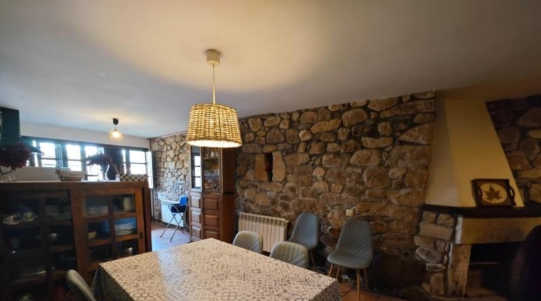 Cantabria - Cabezón de la Sal - 166m2