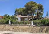 Chalet independiente con terreno en venta en la España, Canyelles, ref: TR416928 foto