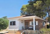 Chalet independiente con terreno en venta en la España, Canyelles, ref: TR416928 foto