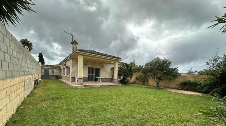 Кадис - Chiclana de la Frontera - 444m2