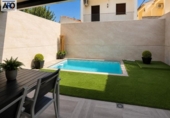 Chalet independiente con terreno en venta en la España, Humilladero, ref: TR416956 foto