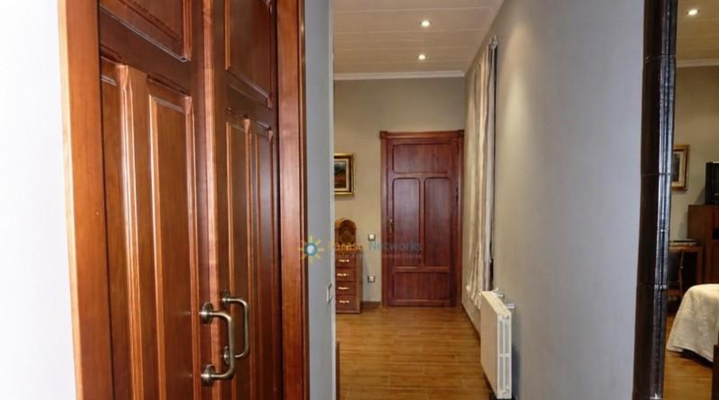 València - Bufali - 49958m2