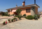 Chalet independiente con terreno en venta en la España, Alicante, ref: TR417024 foto