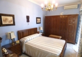 Chalet independiente con terreno en venta en la España, Benidorm, ref: TR417026 foto