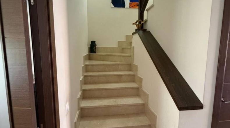 Гвадалахара - Azuqueca de Henares - 180m2