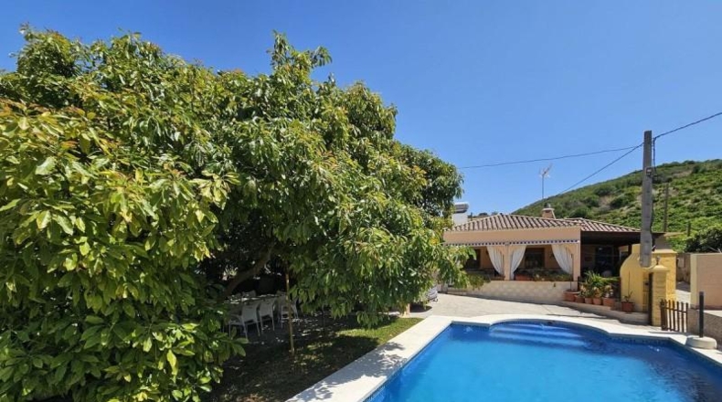 Málaga - Casares - 3000m2
