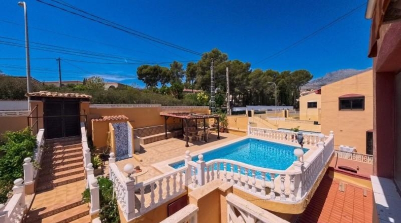 Alicante - La Nucia - 460m2