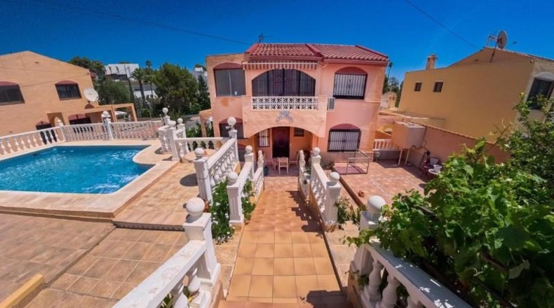 Alicante - La Nucia - 460m2