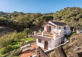 Chalet independiente con terreno en venta en la España, Casares, ref: TR334953 foto