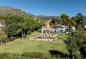 Xalet independent amb terreny en venda a la España, Marbella, ref.: TR333768 foto