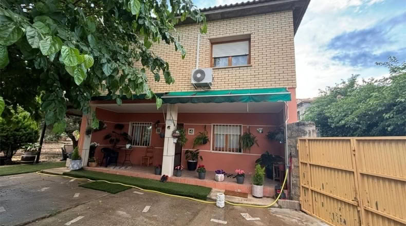 Zaragoza - Caspe - 6400m2