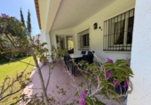Chalet independiente con terreno en alquiler en la España, Conil de la Frontera, ref: TR417149 foto