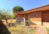 Chalet independiente con terreno en venta en la España, Viana de Cega, ref: TR417082 foto