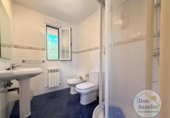 Chalet independiente con terreno en venta en la España, Viana de Cega, ref: TR417082 foto