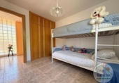 Chalet independiente con terreno en venta en la España, Viana de Cega, ref: TR417082 foto