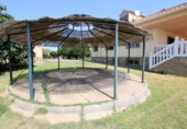 Chalet independiente con terreno en venta en la España, Badajoz, ref: TR417086 foto