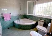 Chalet independiente con terreno en venta en la España, Badajoz, ref: TR417086 foto