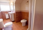 Chalet independiente con terreno en venta en la España, Badajoz, ref: TR417086 foto