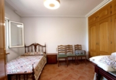Chalet independiente con terreno en venta en la España, Badajoz, ref: TR417086 foto