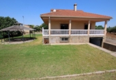 Chalet independiente con terreno en venta en la España, Badajoz, ref: TR417086 foto