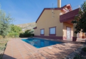 Chalet independiente con terreno en venta en la España, Güéjar Sierra, ref: TR403999 foto