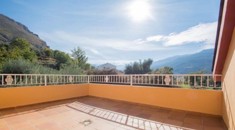 Гранада - Güéjar Sierra - 1500m2