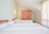 Chalet independiente con terreno en venta en la España, Güéjar Sierra, ref: TR403999 foto