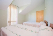 Chalet independiente con terreno en venta en la España, Güéjar Sierra, ref: TR403999 foto