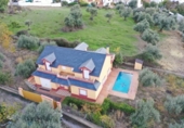 Chalet independiente con terreno en venta en la España, Güéjar Sierra, ref: TR403999 foto