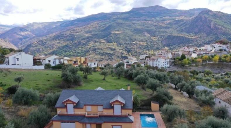 Гранада - Güéjar Sierra - 1500m2