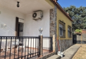 Chalet independiente con terreno en venta en Badajoz ref: TR417102 foto