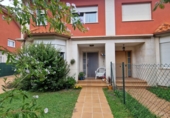 Chalet independiente con terreno en venta en Vioño de Piélagos ref: TR417105 foto