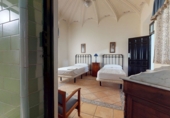 Chalet independiente con terreno en venta en Villafranca de los Barros ref: TR417114 foto