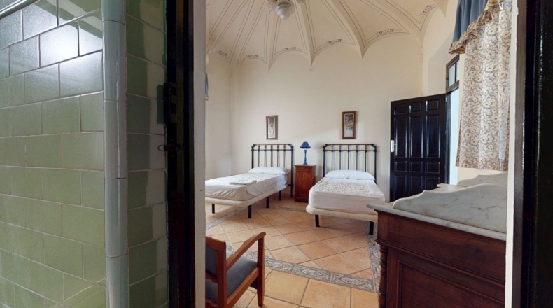 Badajoz - Villafranca de los Barros - 1200m2